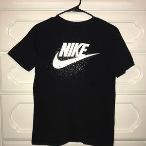 Nike T-shirt